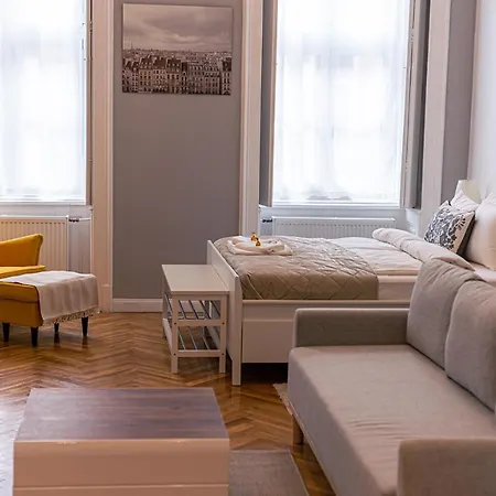 Joy Apartments On Kiraly Street Budapest Exterior photo