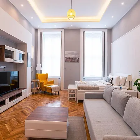 Joy Apartments On Kiraly Street Budapest Exterior photo