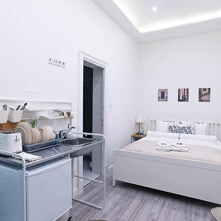 Joy Apartments On Kiraly Street Budapest Exterior photo
