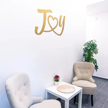 Joy Apartments On Kiraly Street Budapest Exterior photo