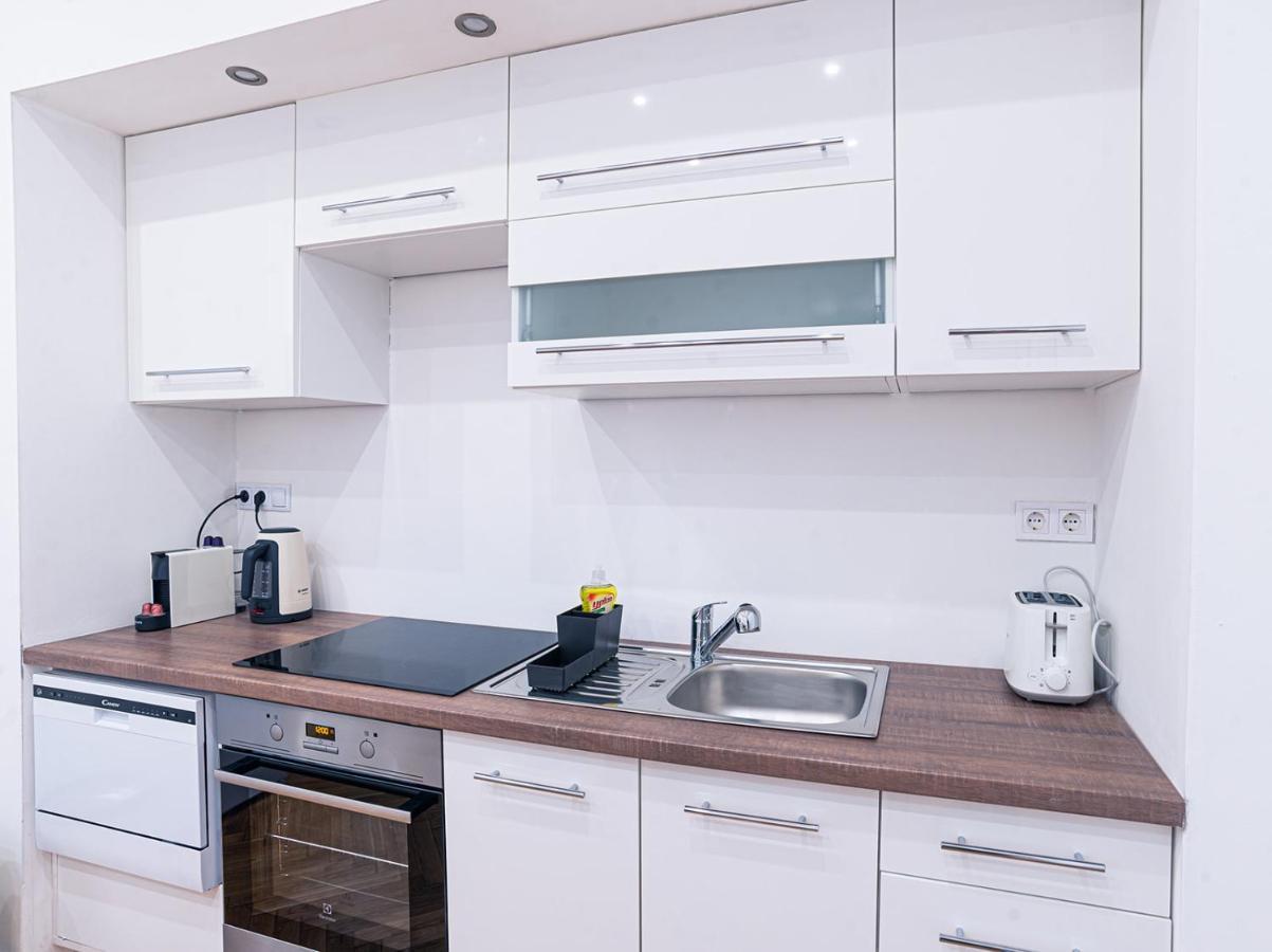 Joy On Kiraly Street Apartment *