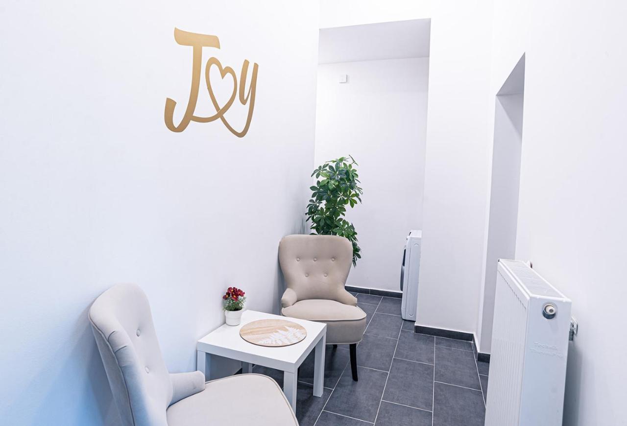 Joy On Kiraly Street Apartmán